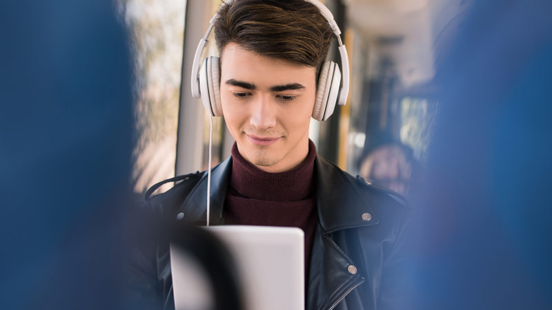 90 North District has easy access to public transit